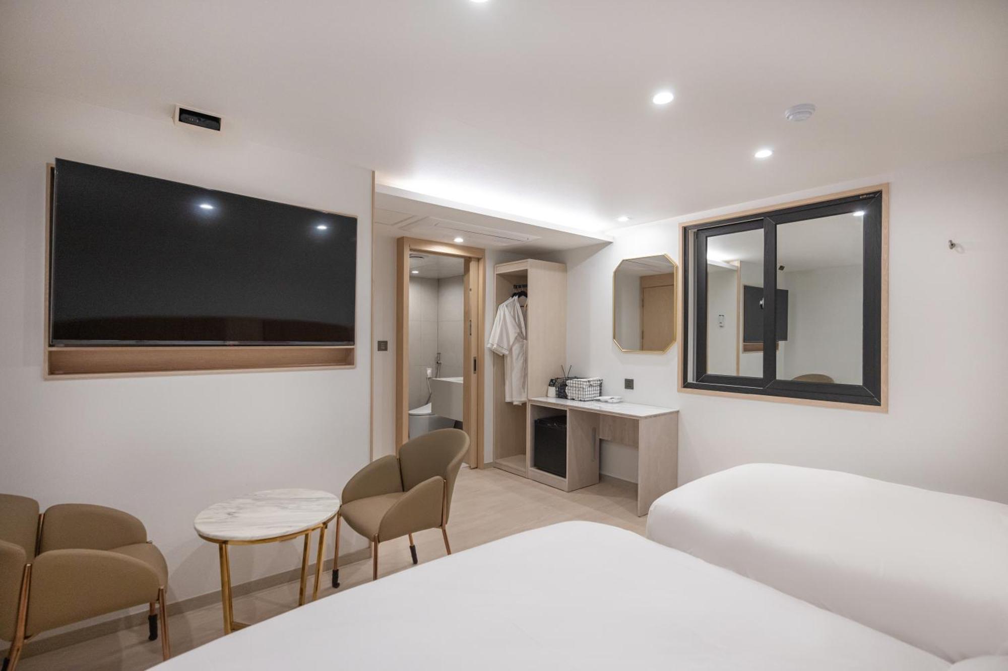 Hotel Bellus Пусан Экстерьер фото