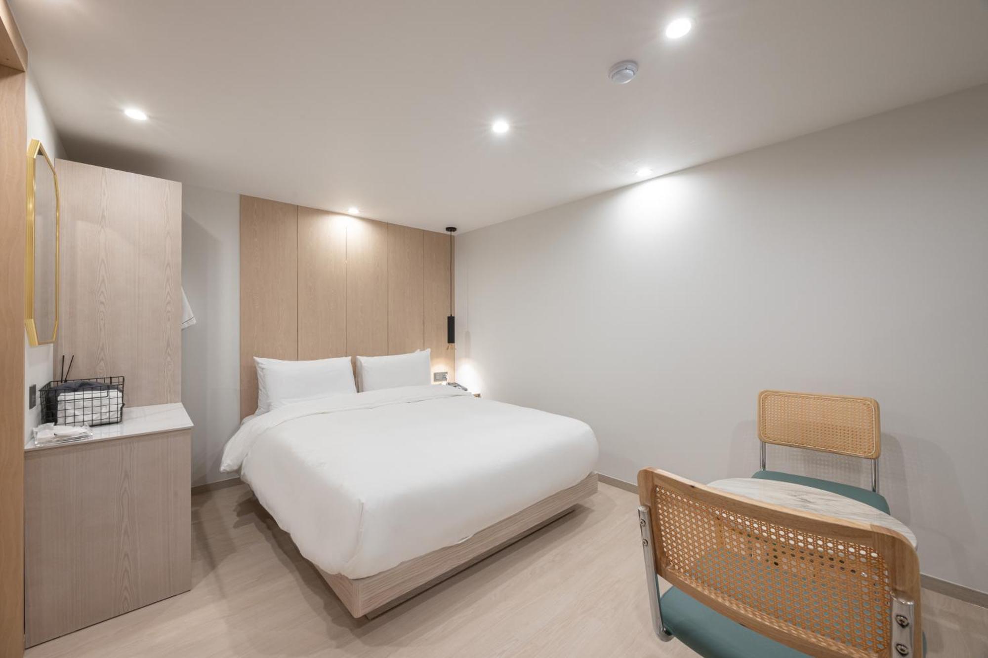 Hotel Bellus Пусан Экстерьер фото