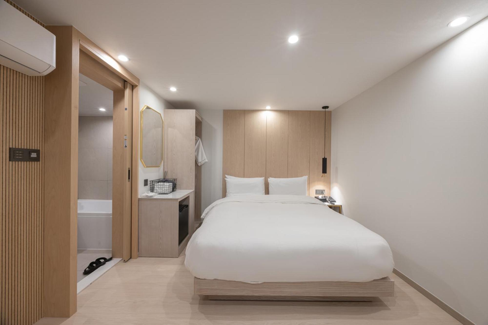 Hotel Bellus Пусан Экстерьер фото