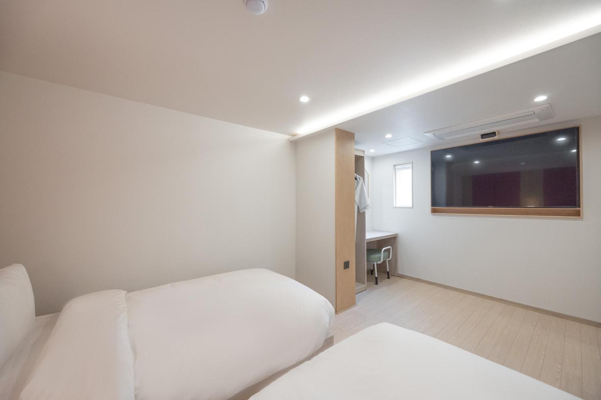 Hotel Bellus Пусан Экстерьер фото