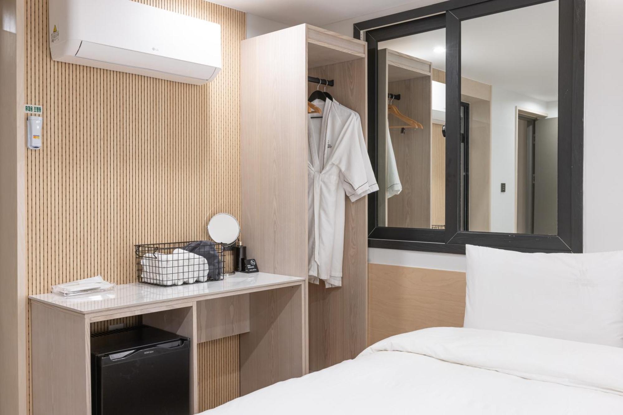 Hotel Bellus Пусан Экстерьер фото